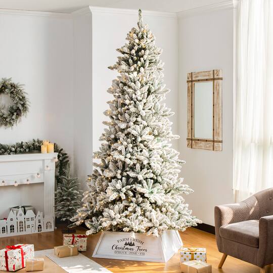 Glitzhome® 32" White Trapezoid Farm Fresh Christmas Tree Collar